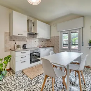  Apartment La Mansarda